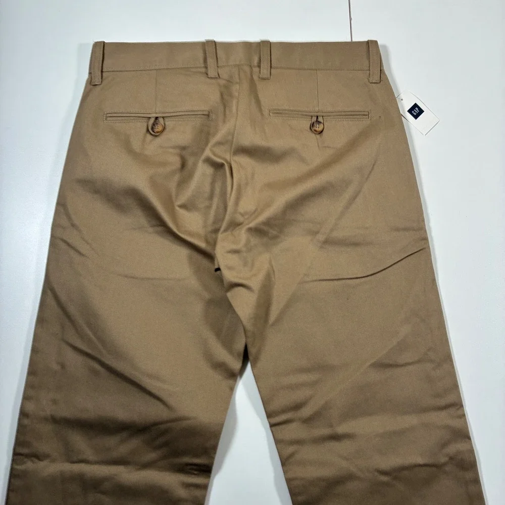 NEW Gap Classic Khakis Pants 28x32 Tan Straight Fit Cotton Chinos 772336-01-1